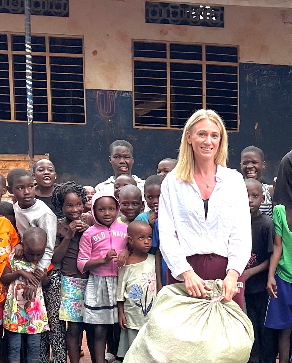 Nicole from United Kingdom